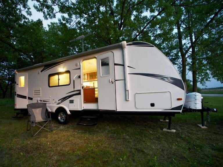 How to level a travel trailer